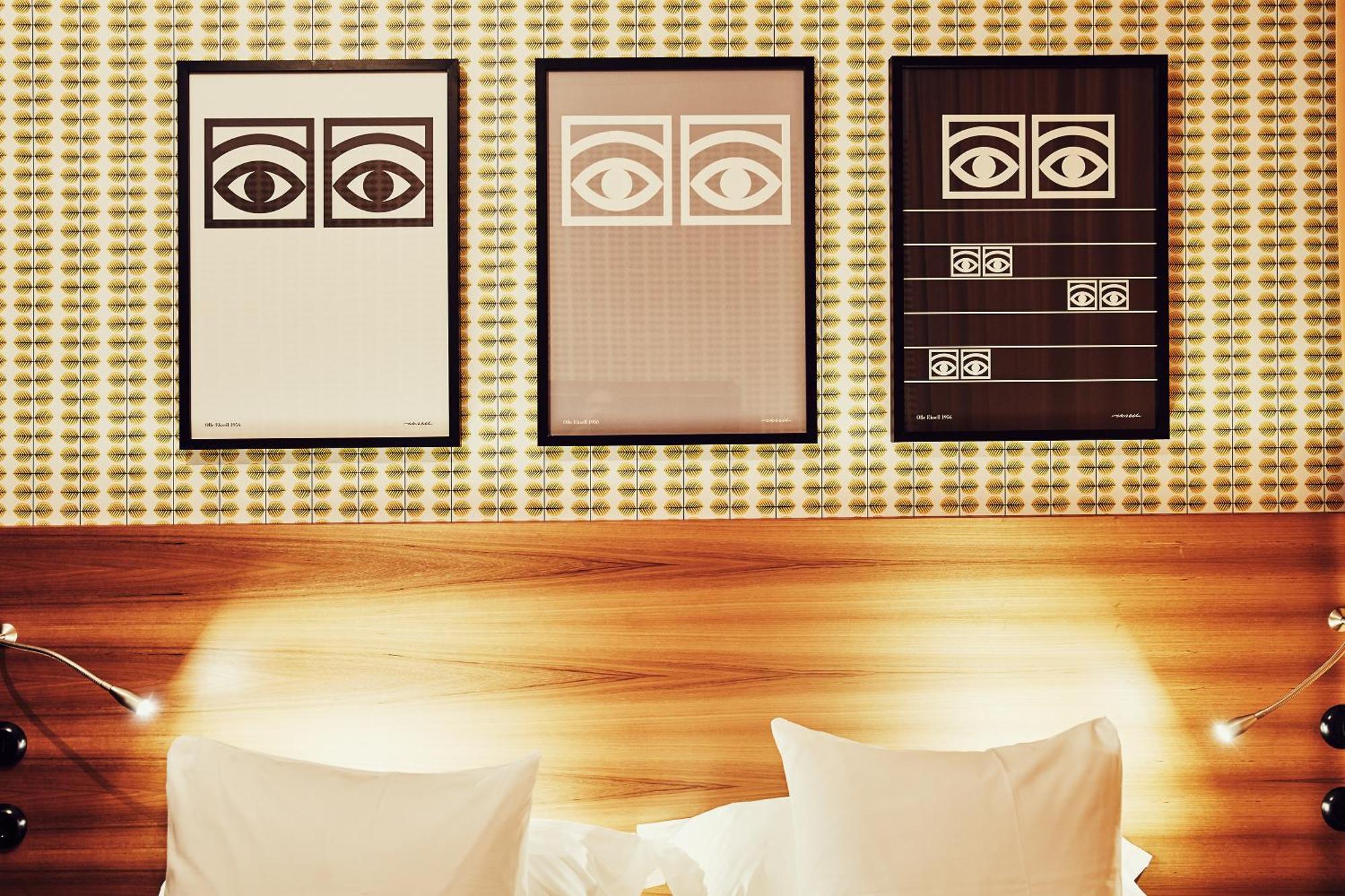 Twin Room,1498624645:JPEG